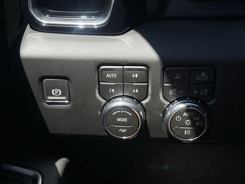 New 2026 GMC Sierra 3500 Denali AWD/4WD image 18