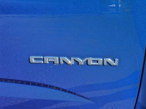 Used 2020 GMC Canyon W/T w/ Convenience Package image 7