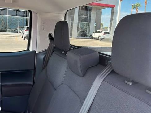 Used 2025 Ford Maverick XL w/ Equipment Group 101A AWD/4WD image 18