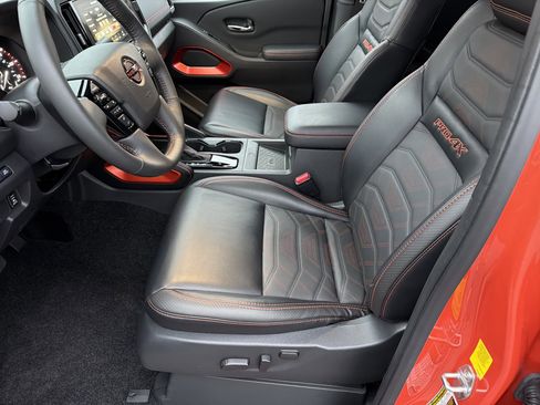 Used 2025 Nissan Frontier PRO-4X w/ Pro Premium Package image 9