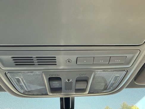 Used 2016 Honda Accord EX-L image 11