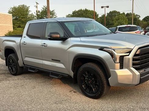 Used 2026 Toyota Tundra SR5 w/ SR5 Premium Package AWD/4WD image 25