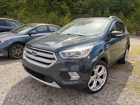 Used 2019 Ford Escape Titanium AWD/4WD image 2