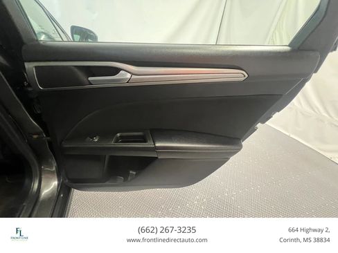 Used 2019 Ford Fusion SE FWD image 24