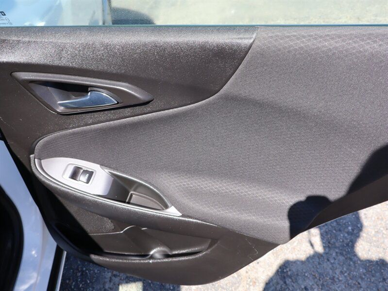 Used 2020 Chevrolet Malibu LS w/ Driver Confidence Package II FWD image 14