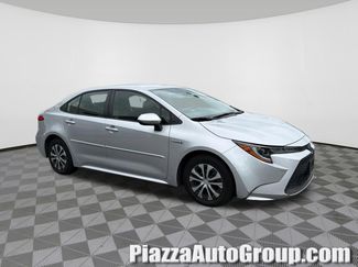 Used 2020 Toyota Corolla LE FWD video 1