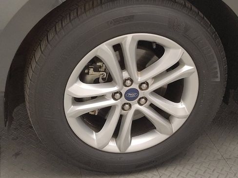 Used 2019 Ford Edge SEL w/ Equipment Group 201A image 31