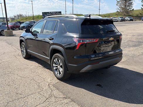 Used 2025 Chevrolet Equinox LT w/ Convenience Package II AWD/4WD image 6