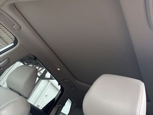 Used 2021 Nissan Rogue SL image 9