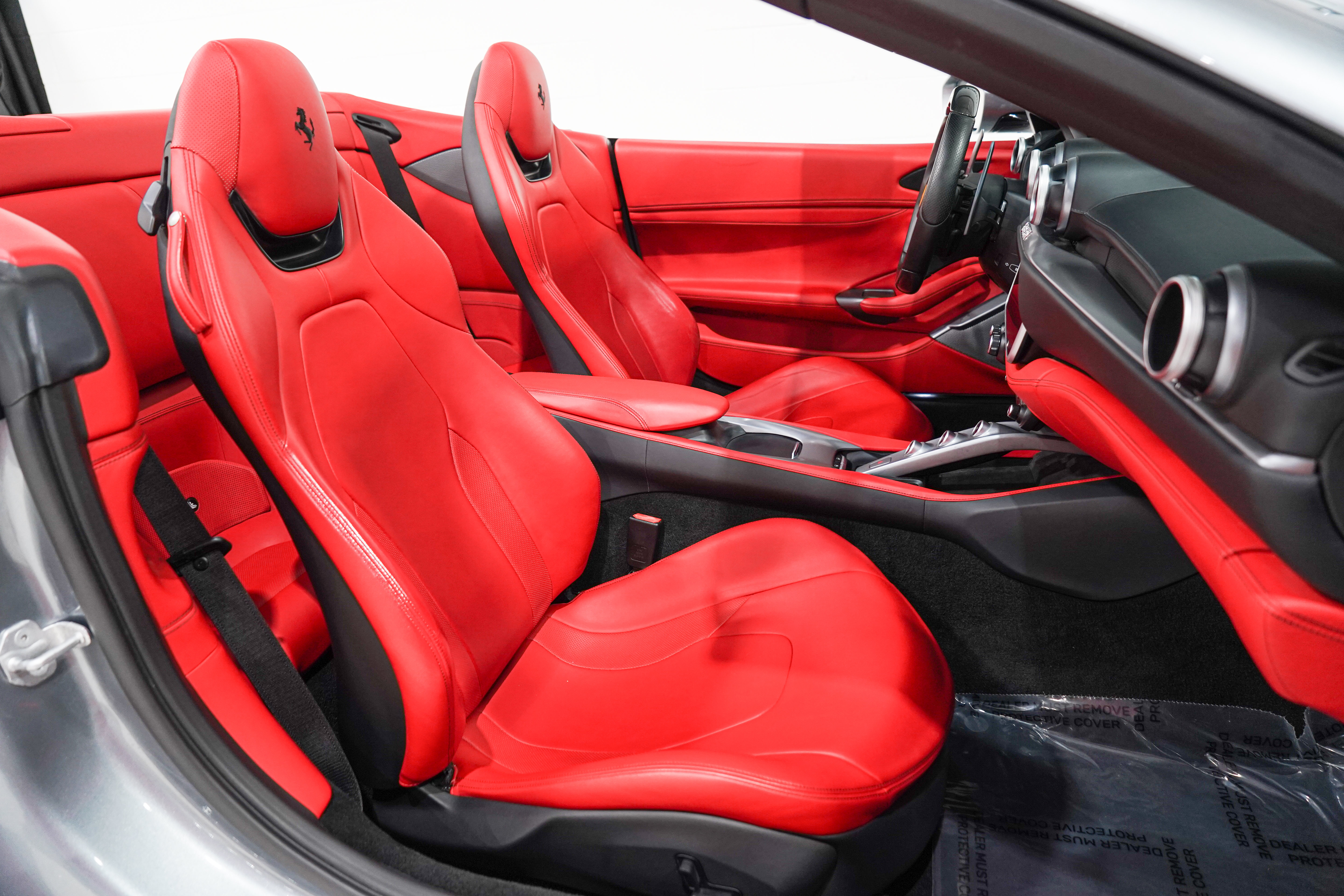 Used 2020 Ferrari Portofino RWD image 15