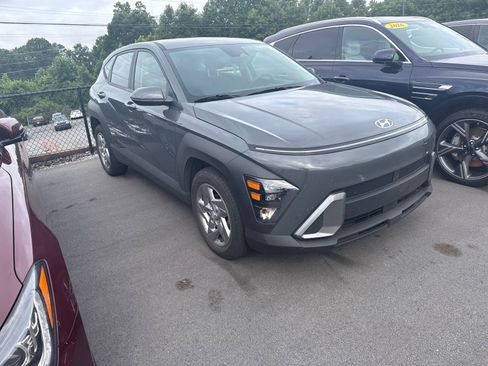 Used 2025 Hyundai Kona SE FWD image 5