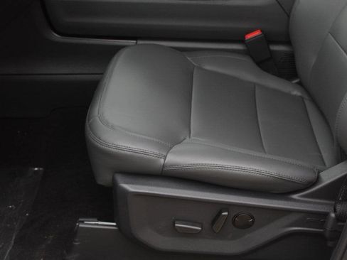 New 2026 Ford Expedition Active RWD image 12