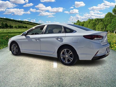 Used 2019 Hyundai Sonata SEL w/ Tech Package 02 image 4