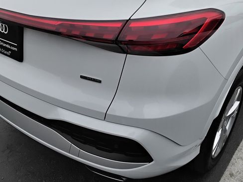 Certified 2025 Audi Q5 Premium w/ Convenience Package image 10