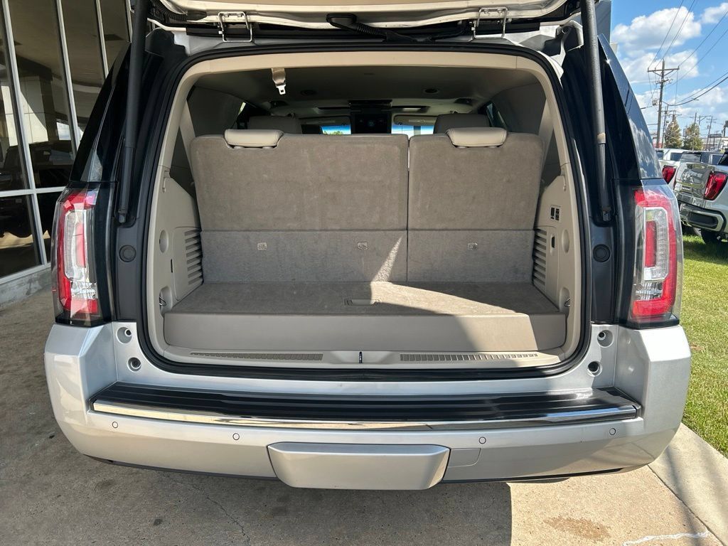 Used 2019 GMC Yukon Denali w/ Denali Ultimate Package RWD image 11