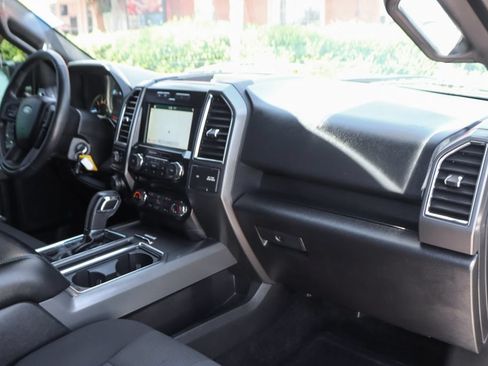 Used 2017 Ford F150 XLT w/ Equipment Group 302A Luxury AWD/4WD image 37