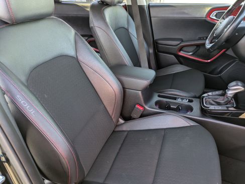 Certified 2024 Kia Soul GT-Line w/ GT-Line Technology Package image 11