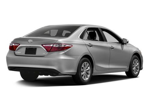 Certified 2017 Toyota Camry XLE image 2