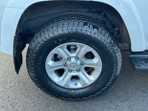 Used 2020 Toyota 4Runner SR5 Premium image 5