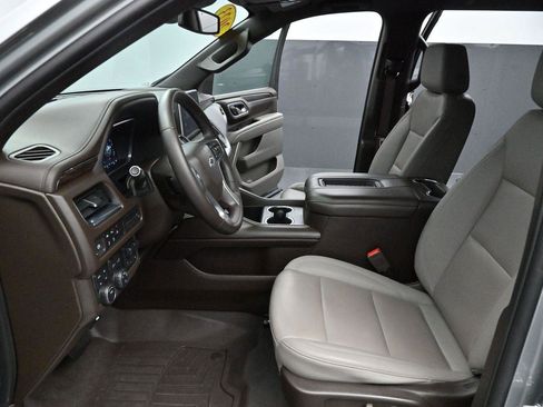 Used 2023 Chevrolet Suburban Z71 w/ Max Trailering Package AWD/4WD image 12