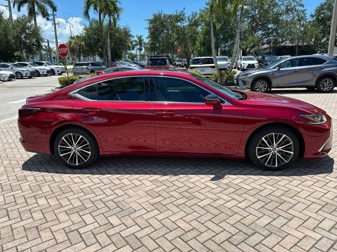 Certified 2025 Lexus ES 350 w/ Premium Package FWD image 2