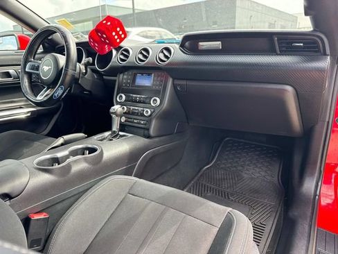 Used 2019 Ford Mustang Coupe image 18