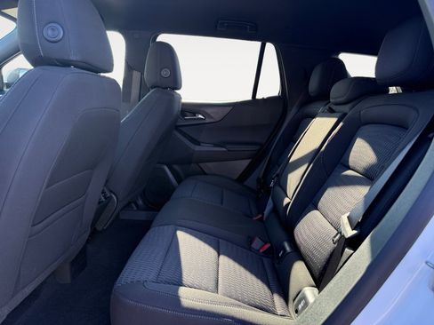 New 2026 Chevrolet Equinox LT image 12