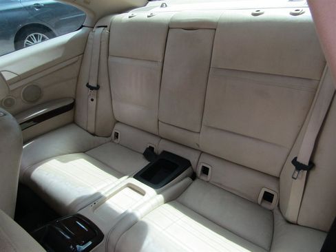 Used 2009 BMW 328i xDrive Coupe image 8