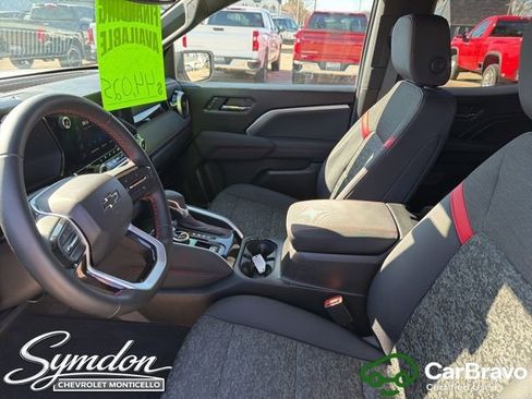 Certified 2025 Chevrolet Colorado Z71 w/ Technology Package AWD/4WD image 10