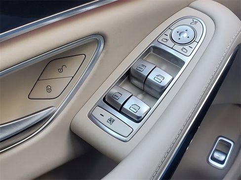 Used 2018 Mercedes-Benz S 560 S 560 image 10