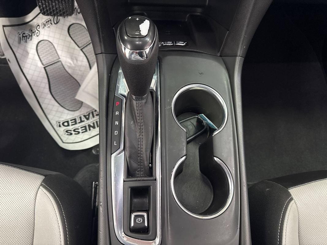 Used 2021 Chevrolet Equinox Premier AWD/4WD image 16