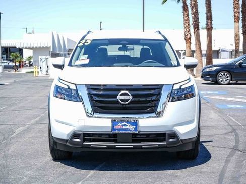 Used 2025 Nissan Pathfinder SV w/ Cargo Package FWD image 2