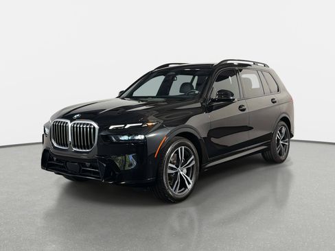 Used 2024 BMW X7 xDrive40i w/ M Sport Package AWD/4WD image 7