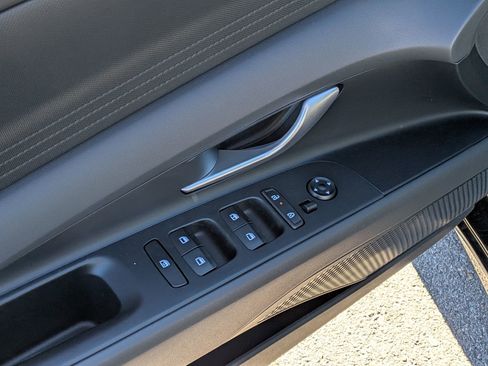 New 2026 Hyundai Elantra SE image 16