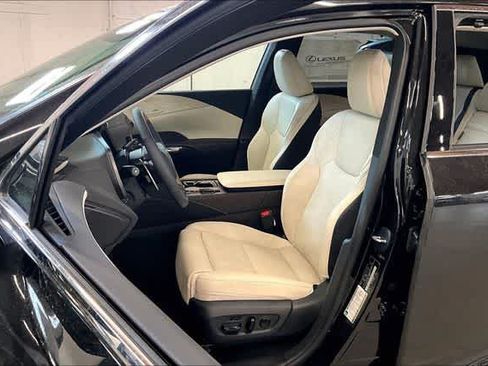 New 2026 Lexus RX 350 w/ Convenience Package AWD/4WD image 9