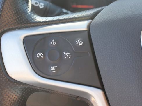 Used 2024 GMC Terrain SLE image 20