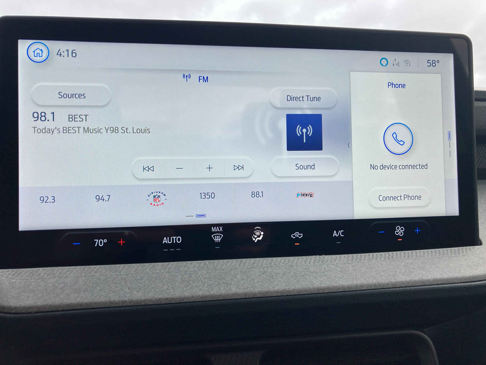 Used 2025 Ford Maverick XLT w/ Equipment Group 302A AWD/4WD image 18