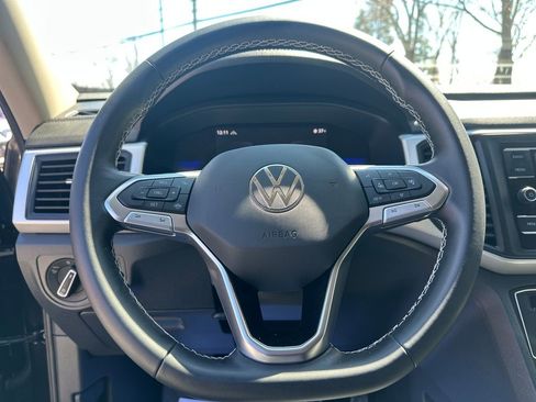 Certified 2023 Volkswagen Atlas SE image 7