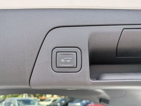 Used 2023 Buick Envision Essence w/ Sport Touring Package AWD/4WD image 17