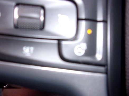 Used 2023 Chevrolet Silverado 1500 LT image 13