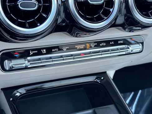 New 2026 Mercedes-Benz GLB 250 image 18