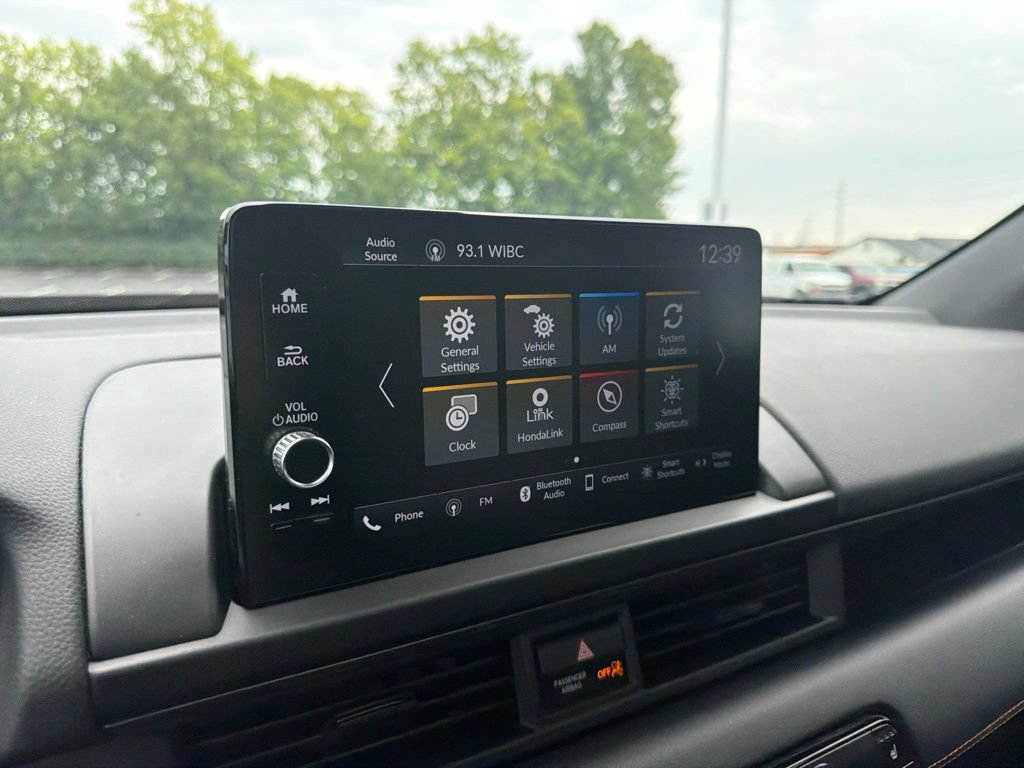Certified 2025 Honda Pilot TrailSport image 33