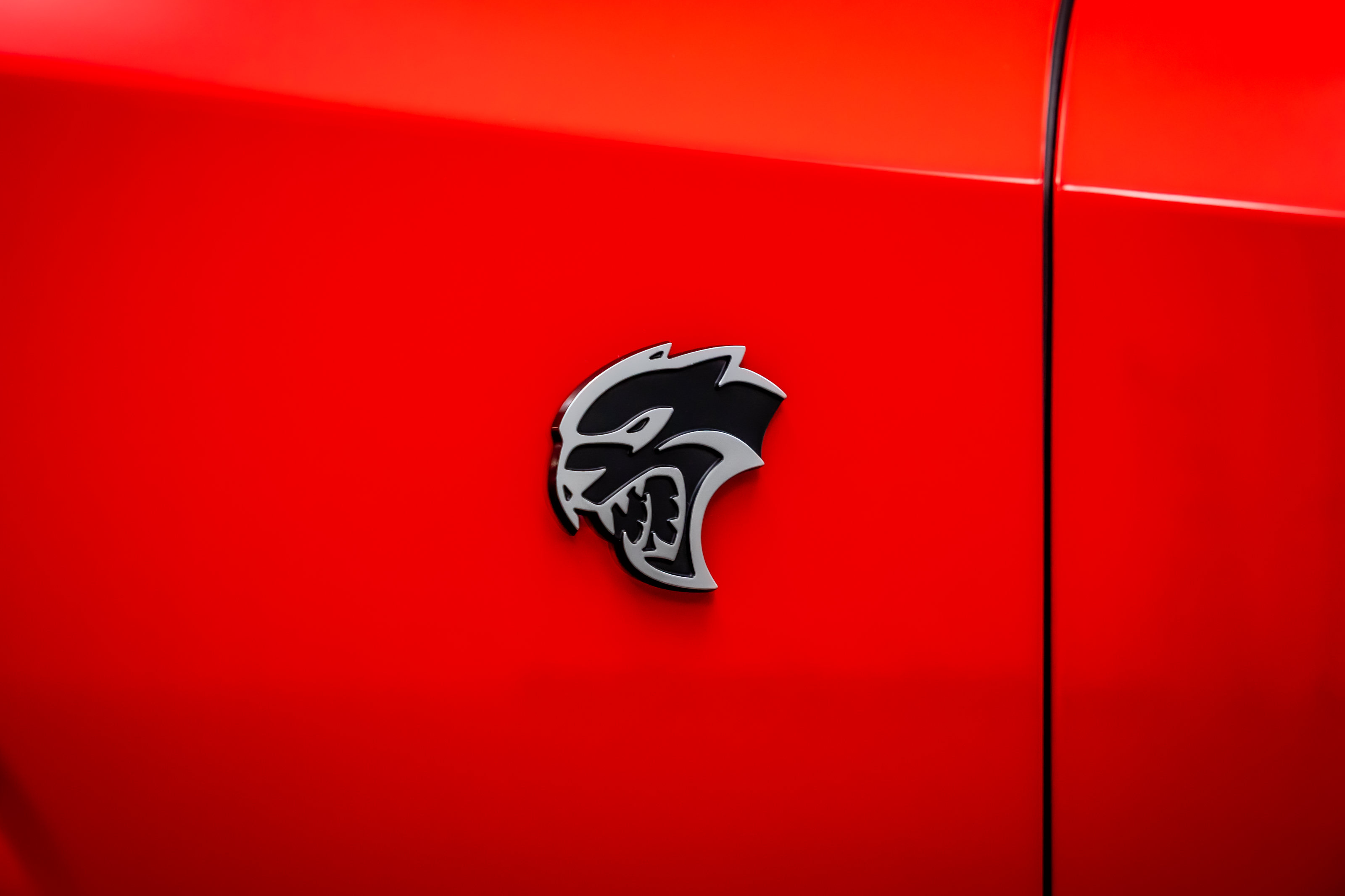 Used 2016 Dodge Challenger SRT Hellcat RWD image 16