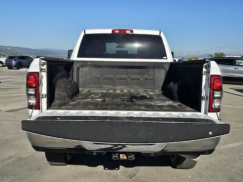 Used 2023 RAM 2500 Big Horn w/ Level 1 Equipment Group image 11