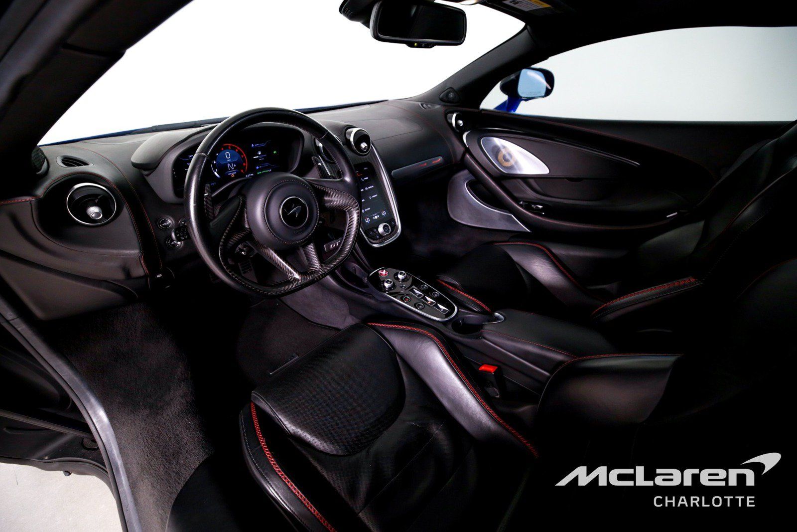 Used 2021 McLaren GT RWD image 13