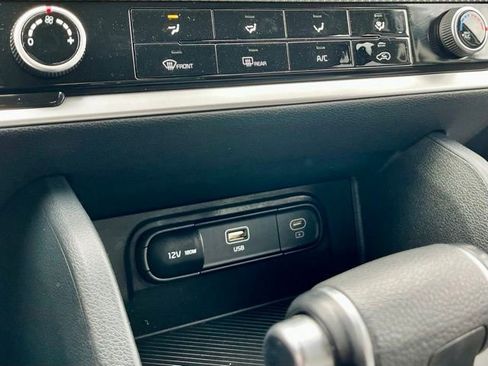 Used 2024 Kia Sportage LX image 26