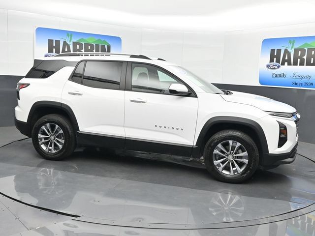 Used 2025 Chevrolet Equinox LT w/ Convenience Package II AWD/4WD image 7