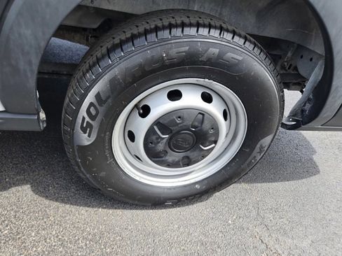 Used 2018 Ford Transit 150 XL RWD image 34