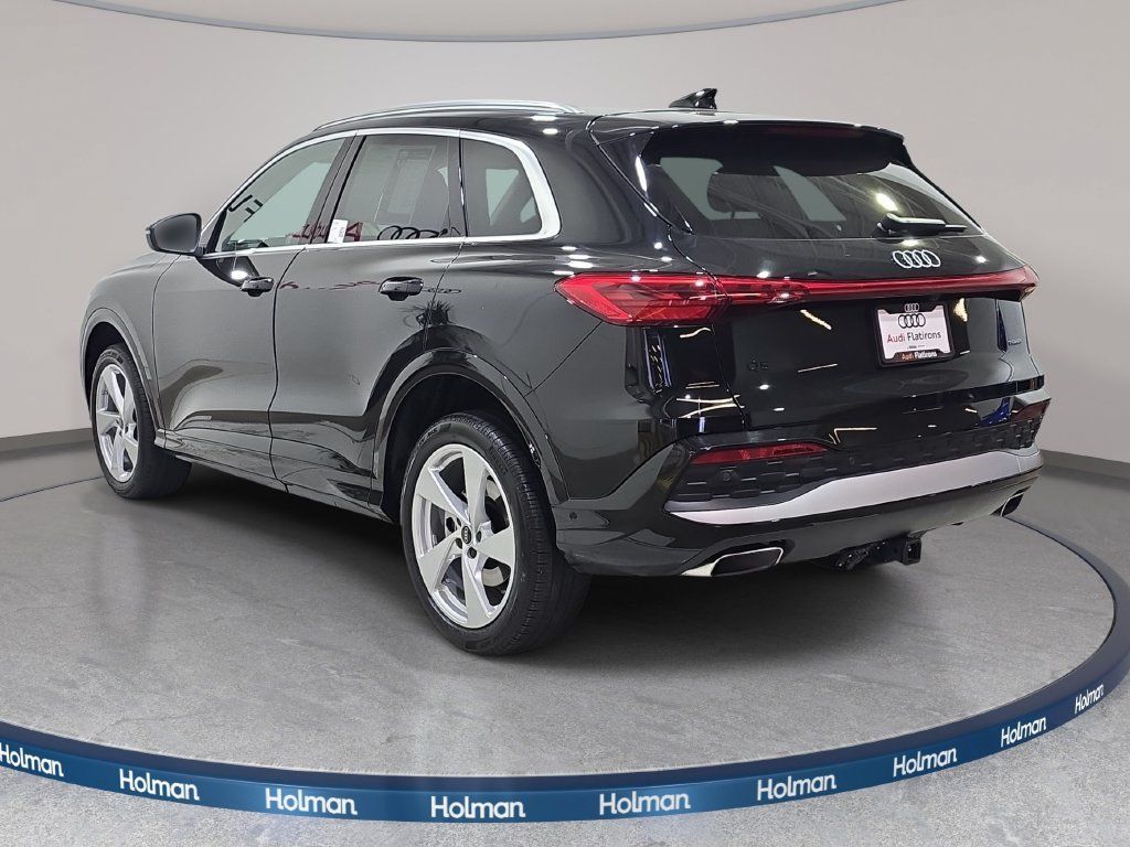 Used 2025 Audi Q5 Premium Plus w/ Premium Plus AWD/4WD image 8