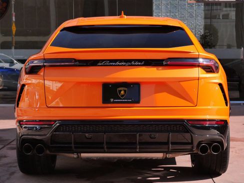 Used 2022 Lamborghini Urus image 4